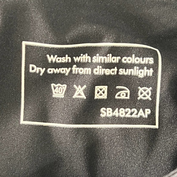 Sweaty BETTY POWER HIGH WAIST POCKET BIKER SHORTS BLACK TONAL CAMO SIZE 4-6 NWT - Picture 12 of 15